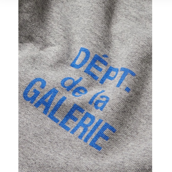 GALLERY DEPT
Straight-Leg Logo-Print Frayed Cotton-Jersey
Drawstring Shorts
$295 - Picture 2 of 14